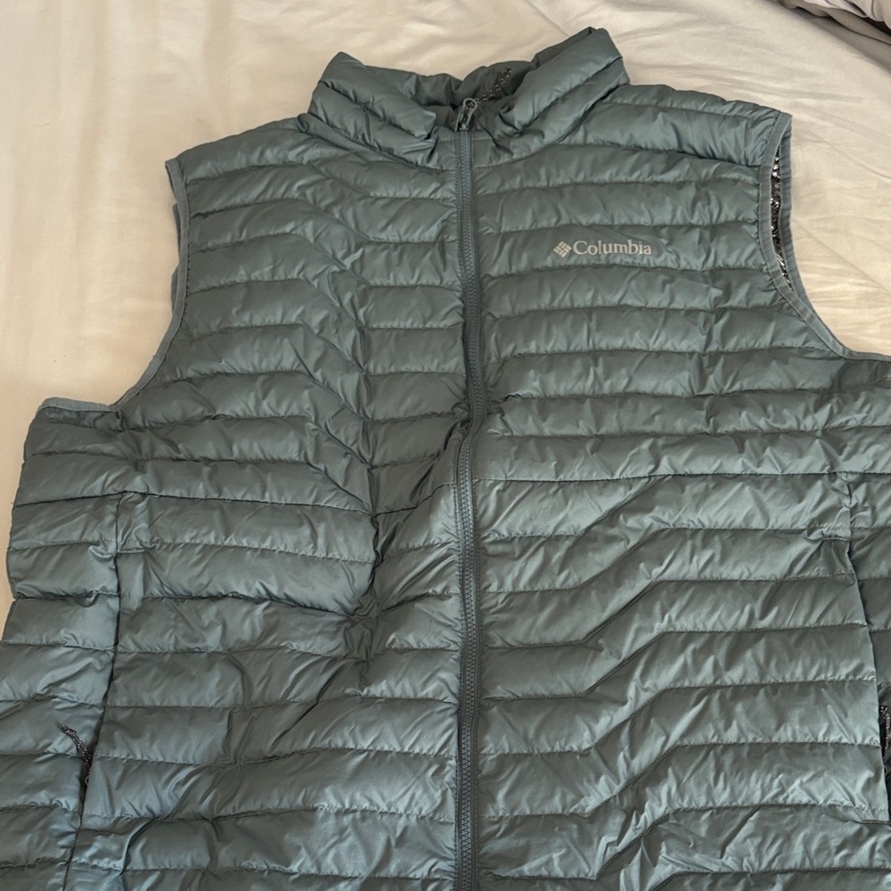 Columbia down woodrose Quilted Vest in Blue